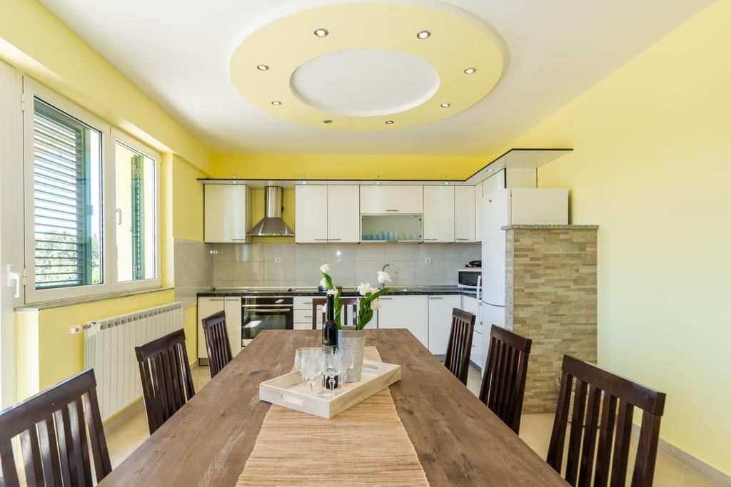 Crowonder Sun&Fun Holiday House With Large Swimming Pool, Playroom And Garden بيبينيا المظهر الخارجي الصورة
